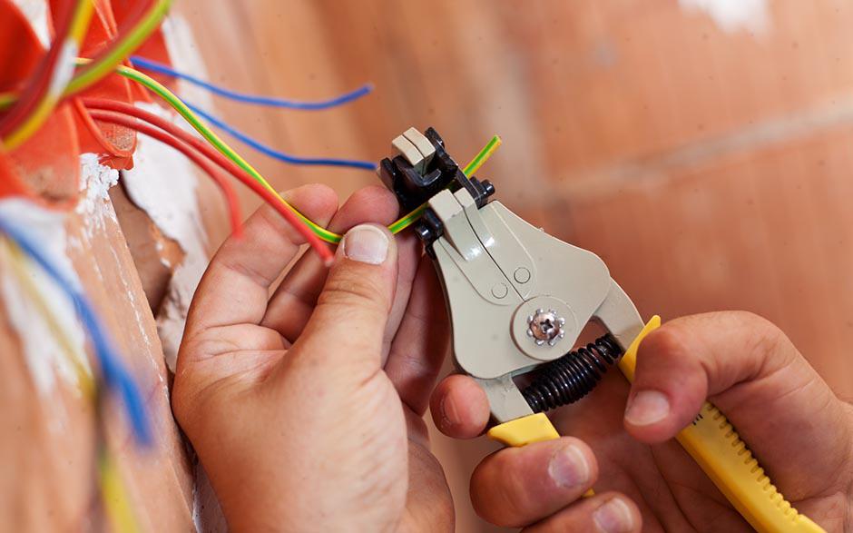 électricien de maintenance Maisons-Alfort